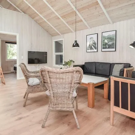 Сasa de vacaciones Five Bedroom Holiday In Blavand *