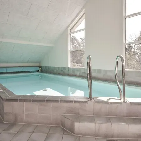 Five Bedroom Holiday In Blavand Сasa de vacaciones Varde